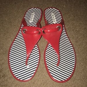 Dexter sandals
